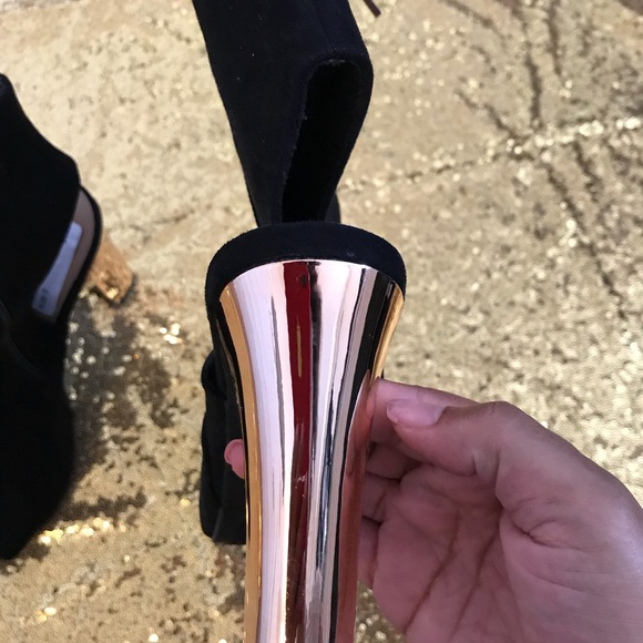 💕✨Rose Gold Anyone?✨💕 - Picture 2 of 4